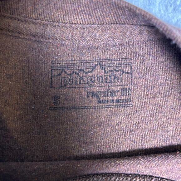 Patagonia Long Sleeve T Shirt Mens Small Brown Crew Neck Logo Outdoor Basic - Picture 4 of 8